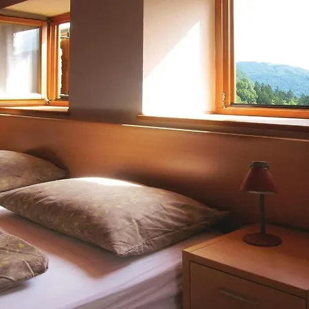 3 Bedroom Amazing In Ferienhaus *