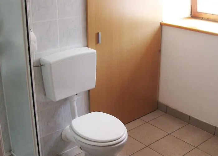 3 Bedroom Amazing In 托尔明